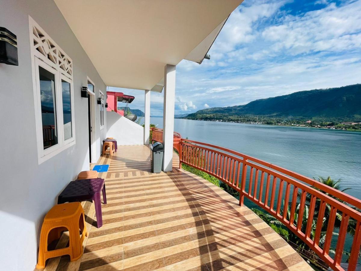 Vandu'S View Guest House & Restaurant Tuk Tuk Dış mekan fotoğraf